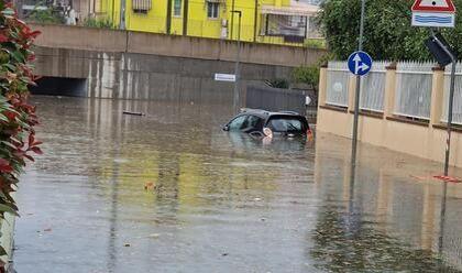 Immagine News - maltempo-in-romagna-10-fiumi-hanno-superato-la-soglia-dallarme-allerta-rossa-anche-per-mercoled-17