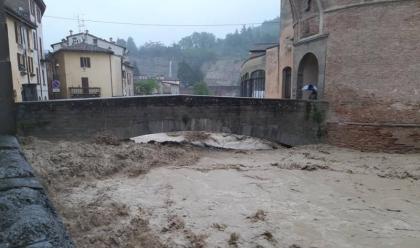 Immagine News - alluvione-in-romagna-la-regione-36.600-persone-evacuate-molte-criticit-nel-ravennate-in-collina-305-frane-500-strade-ancora-chiuse