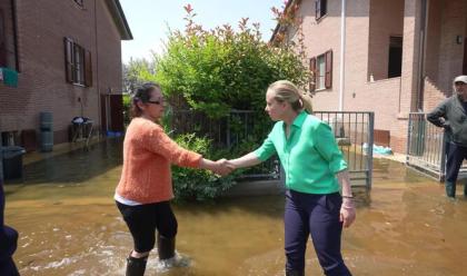 Immagine News - alluvione-in-romagna-la-visita-della-premier-meloni-il-governo-c-mobiliteremo-molte-risorse