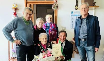 Immagine News - massa-lombarda-la-staffetta-partigiana-ines-manzoni-ha-compiuto-100-anni