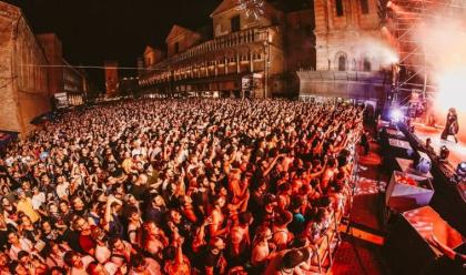 Immagine News - grandi-nomi-al-ferrara-summer-festival-morandi-ramazzotti-mannoia-lazza-antonacci-giorgia-madame-europe-peggy-gou