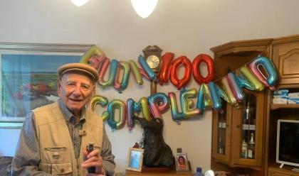 Immagine News - cesena-festeggiati-i-100-anni-di-dino-canducci-detto-bucin