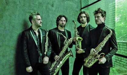 Immagine News - danze-cori-orchestre-e-sassofoni-al-ravenna-festival