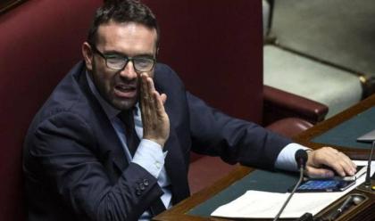 Immagine News - forl-inchiesta-su-corruzione-e-lucro-durante-la-pandemia-arrestato-anche-lex-parlamentare-della-lega-pini