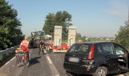 Immagine News - santalberto-incidente-tra-tre-mezzi-feriti-due-anziani