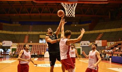 Immagine News - basket-b-nazionale-i-blacks-faenza-vincono-la-prima-amichevole-stagionale-a-forl