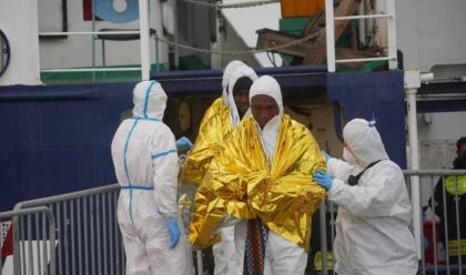 Immagine News - ravenna-per-la-quarta-volta-porto-sicuro-per-migranti-luned-25-arriver-la-nave-life-support-di-emergency