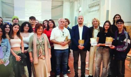 Immagine News - ravenna-solo-laccademia-ha-un-indirizzo-ad-hoc-per-il-mosaico-il-liceo-artistico-cerca-di-barcamenarsi