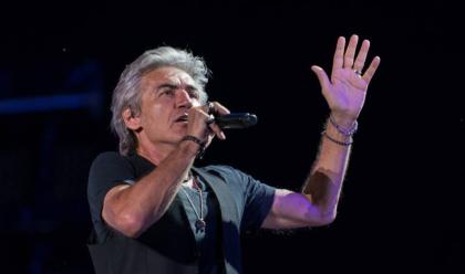 a-bologna-la-seconda-tappa-del-tour-di-luciano-ligabue-venerd-20-il-concerto-allunipol-arena