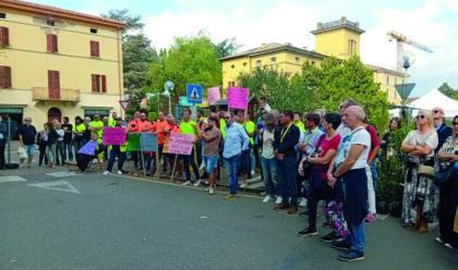 Immagine News - casola-lavoratori-agricoltori-e-istituzioni-insieme-sul-palco-per-dire-no-alla-chiusura-basta-fango-sulla-cava-di-gesso-evitiamo-che-la-vallata-muoia