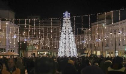 turismo-rimini-da-tutto-esaurito-per-il-ponte-dell8-dicembre-400-hotel-aperti-grandi-eventi-in-fiera-e-al-palcongressi