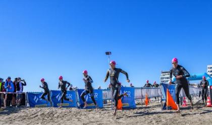 Immagine News - cesenatico-oltre-duemila-atleti-per-la-prima-edizione-del-challenge-triathlon-nel-fine-settimana