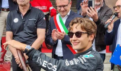 Immagine News - formula-1-il-trofeo-bandini-consegnato-a-george-russell-il-resoconto-della-giornata-tra-faenza-e-brisighella