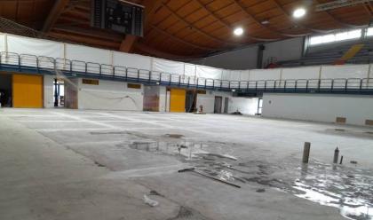 cesena-lavori-post-alluvione-al-carisport-colpito-da-ingenti-danni-sar-agibile-in-autunno