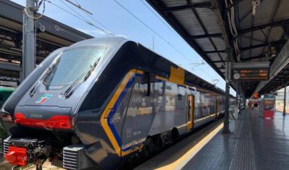 Immagine News - lestate-in-treno-dal-9-giugno-con-il-nuovo-orario-ferroviario-cresce-lofferta-di-corse-per-la-riviera-romagnola