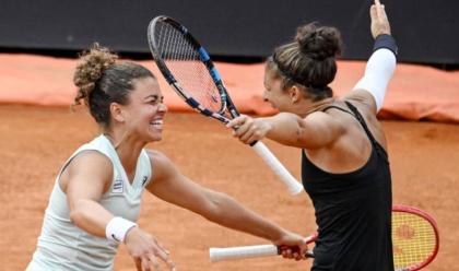 Immagine News - tennis-la-coppia-azzurra-errani-paolini-approda-ai-quarti-al-roland-garros