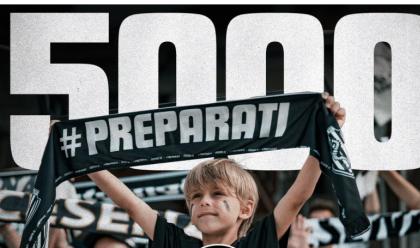 Immagine News - calcio-b-per-il-cesena-fc-superati-i-5.000-abbonati